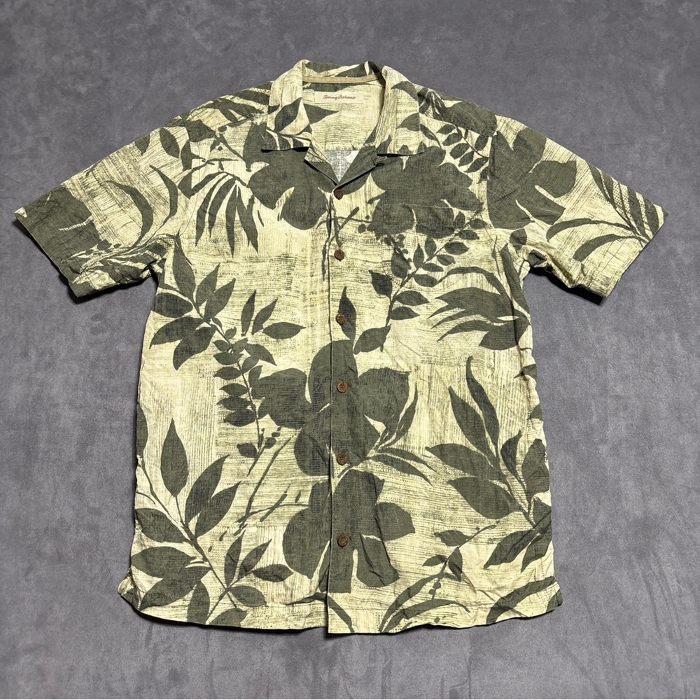 Tommy Bahama Mens Medium Hawaiian Camp Shirt Green Leaf Print Cork Buttons